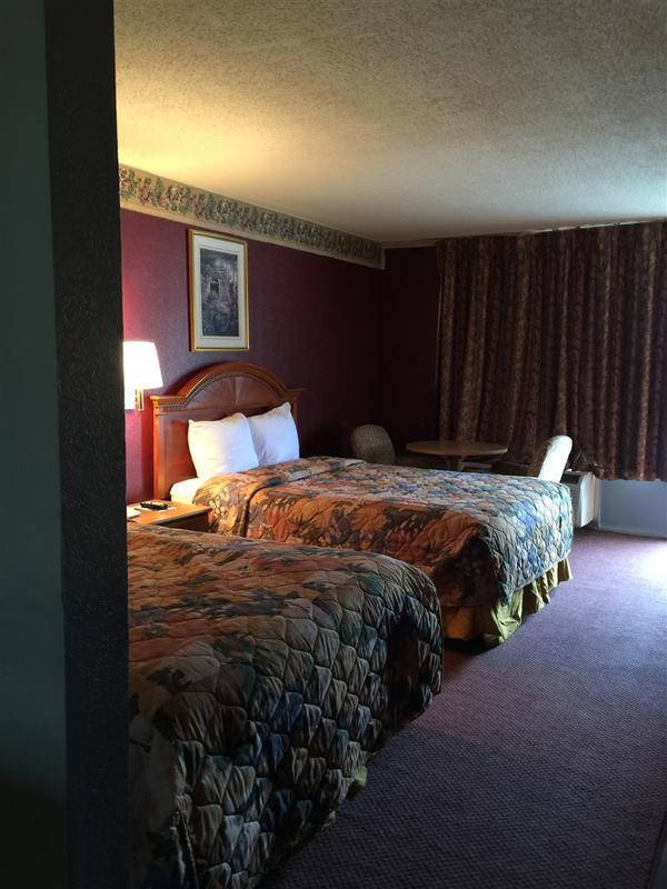 Country Hearth Inn And Suites Gainesville Room photo